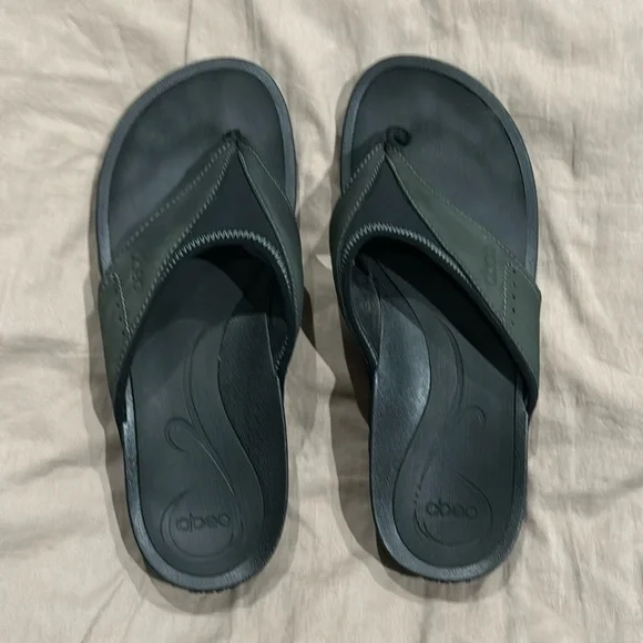 Abeo laguna flip flops size 8.5, black - Picture 1 of 3